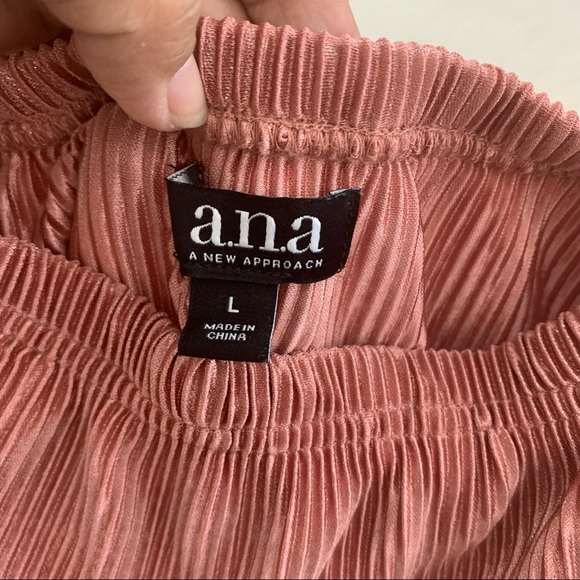 a.n.a. Pleated Pink Blouse - Picture 5 of 6